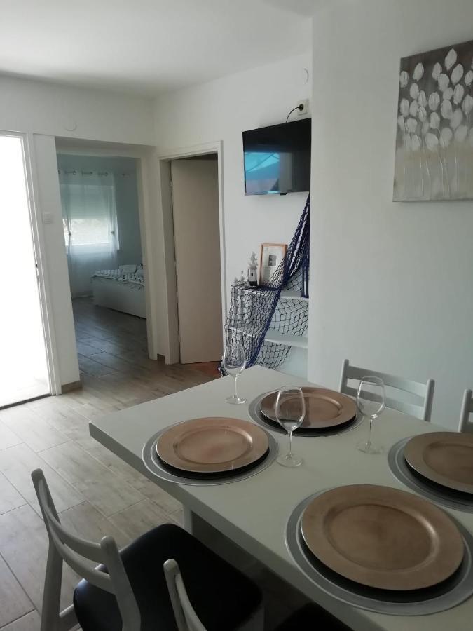 Apartment Hajduk Starigrad Paklenica Bagian luar foto