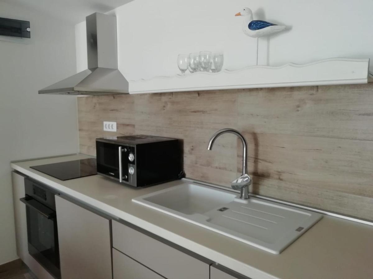 Apartment Hajduk Starigrad Paklenica Bagian luar foto
